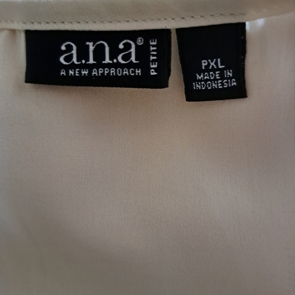 A.n.a a new approach blouse size pxl A-17 - Picture 3 of 3